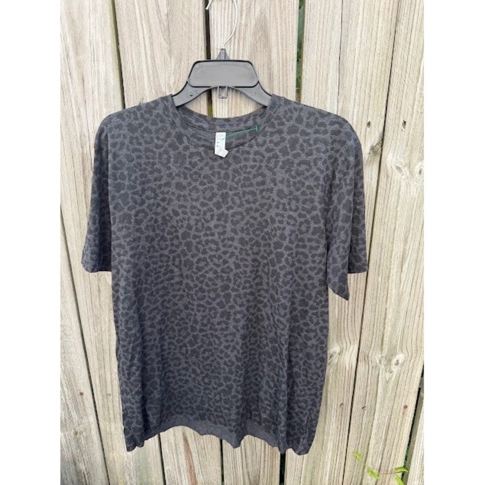 Leopard Print Animal Grunge Live and Tell L.A.T. T-Shirt Medium Gray Tonal Tee